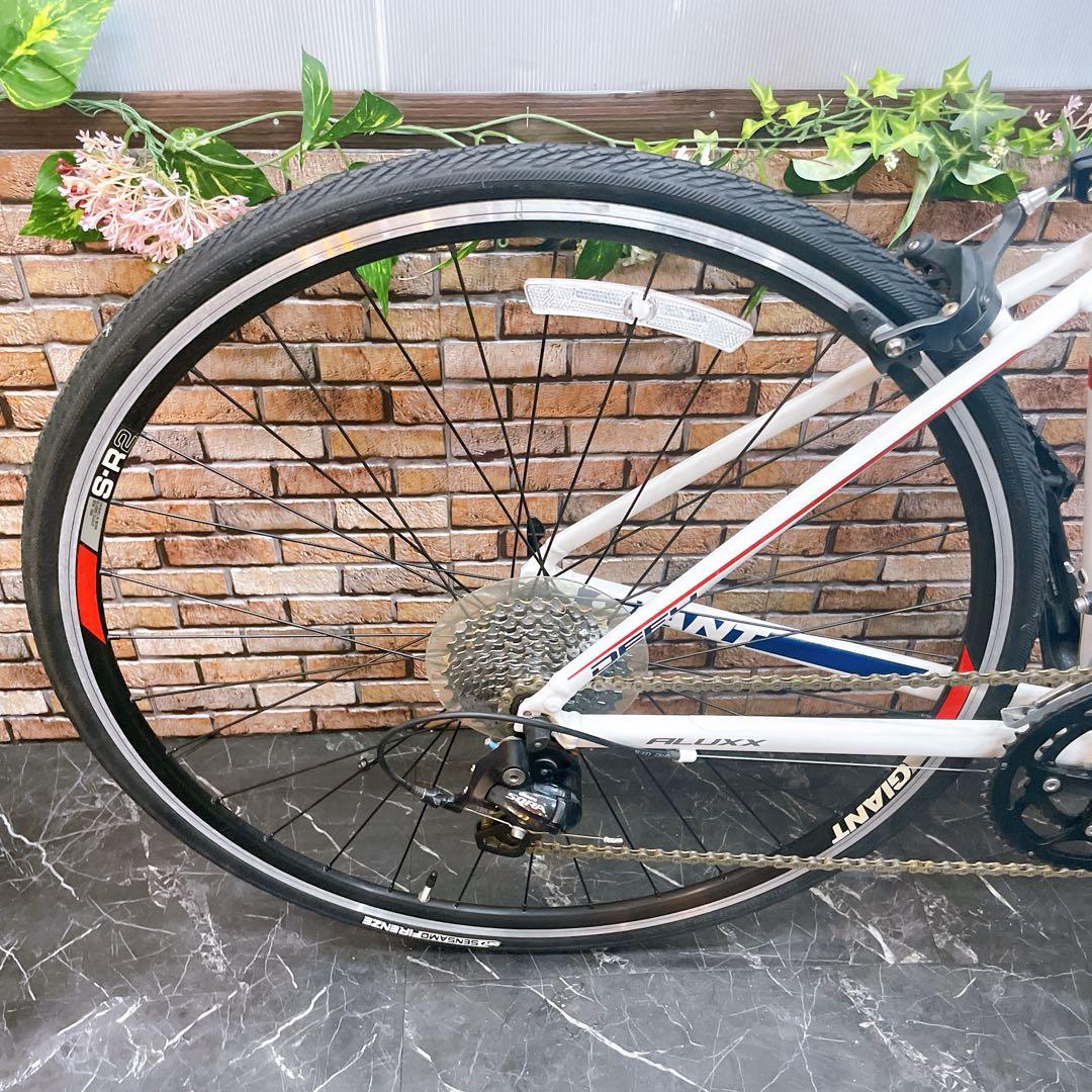 【18】ロードバイク スポーツ車 GIANT DEFY ホワイト SORA