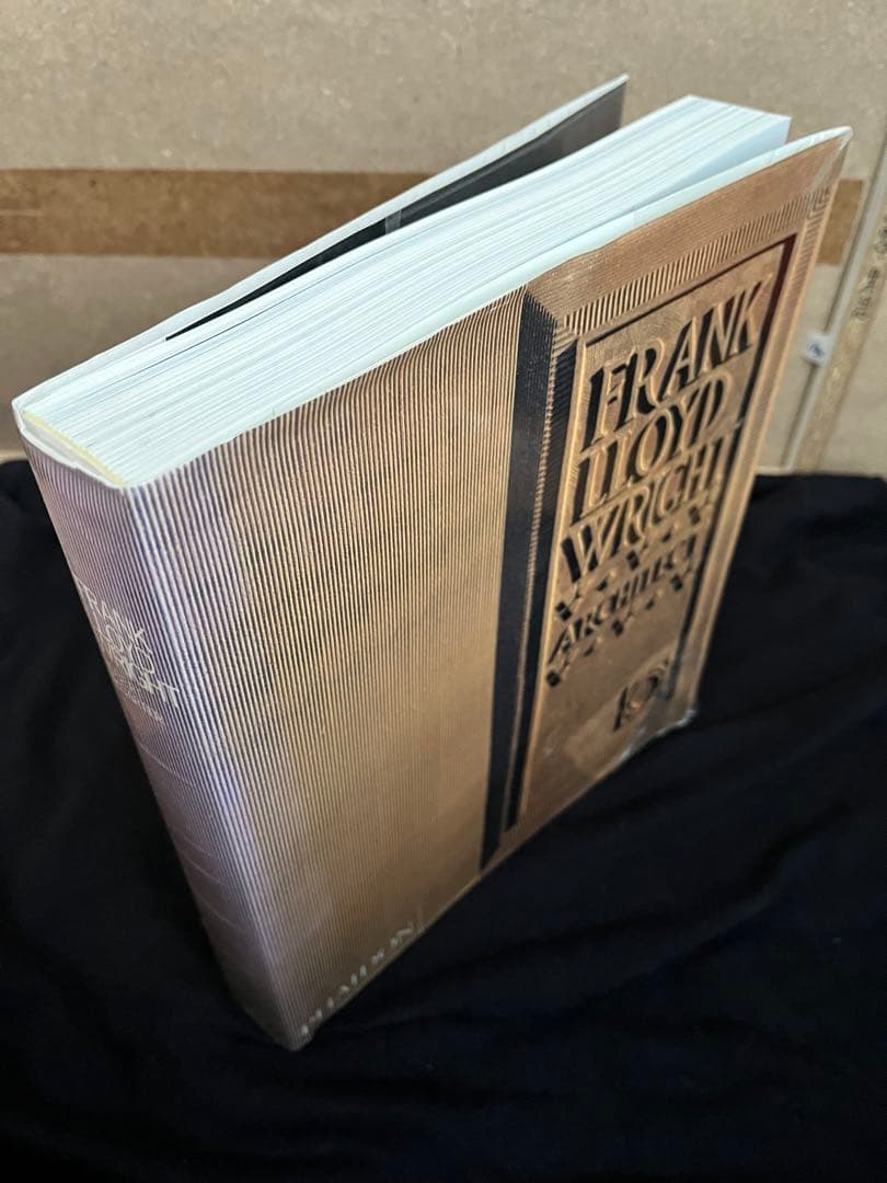 洋書　フランクロイドライト　建築作品集