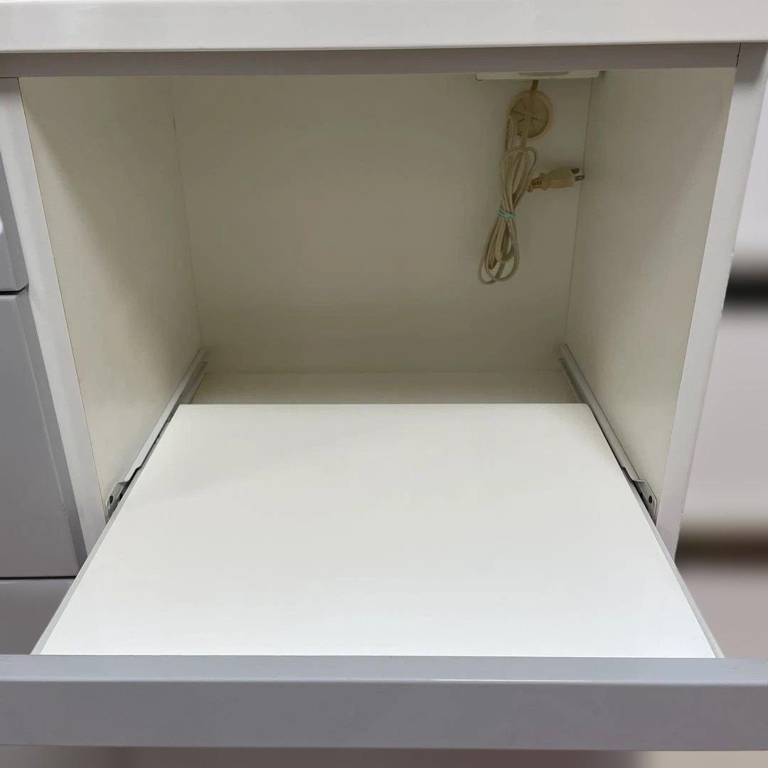 《最終値下げ8/3まで出品》ニトリ　キッチンボード幅105×高さ180×奥行42