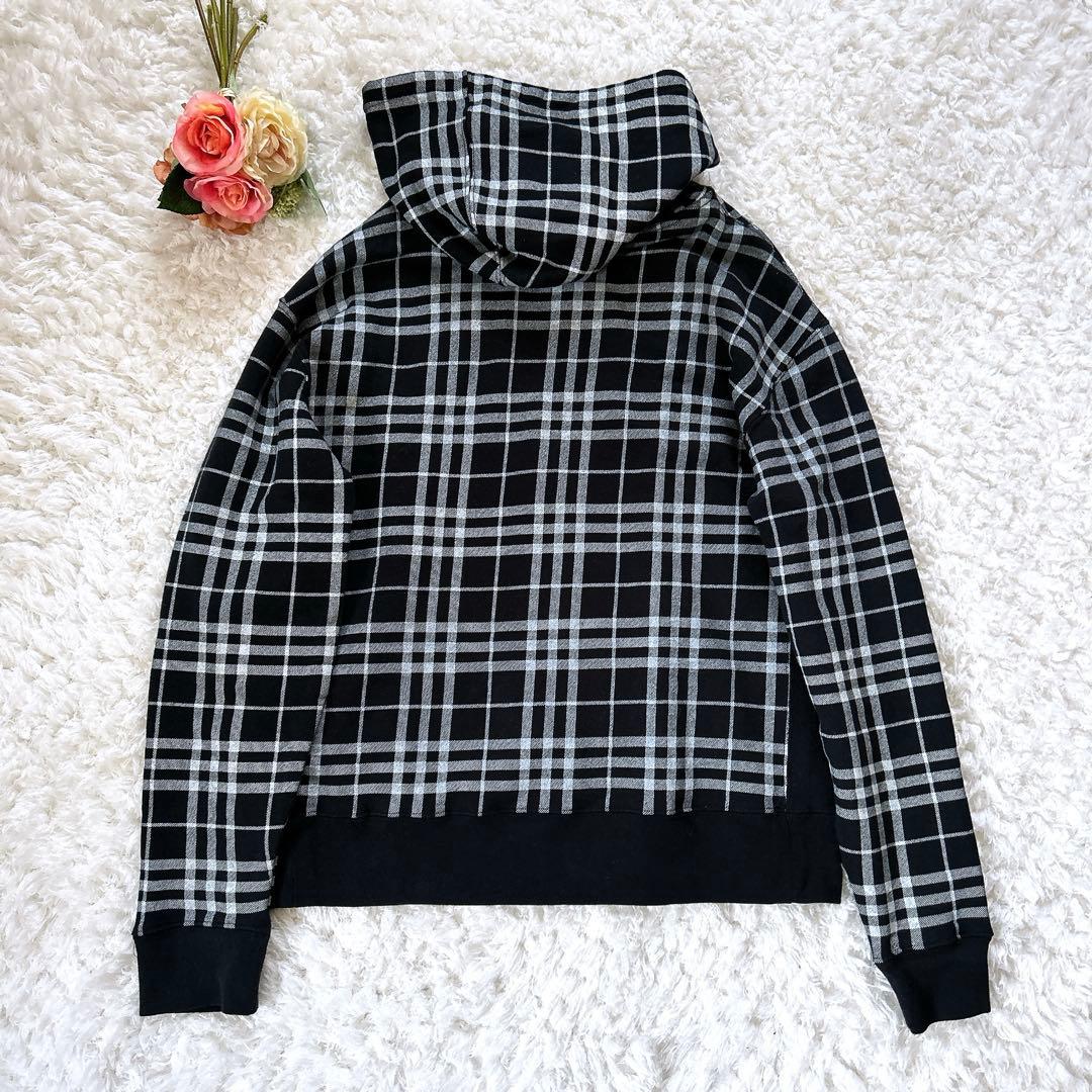 美品 バーバリーブルーレーベル パーカー ノバチェック ホース刺繍 ネイビー M