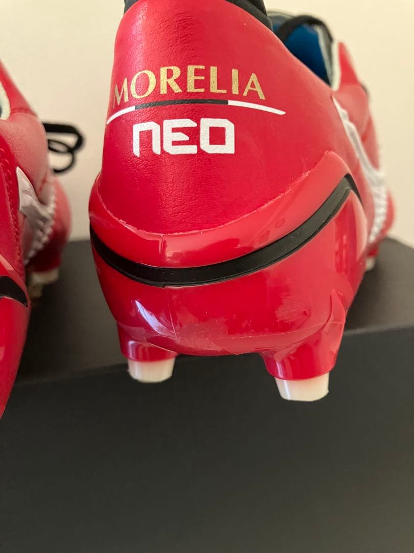 ミズノ サッカースパイク モレリア ネオ Morelia Neo 26.5