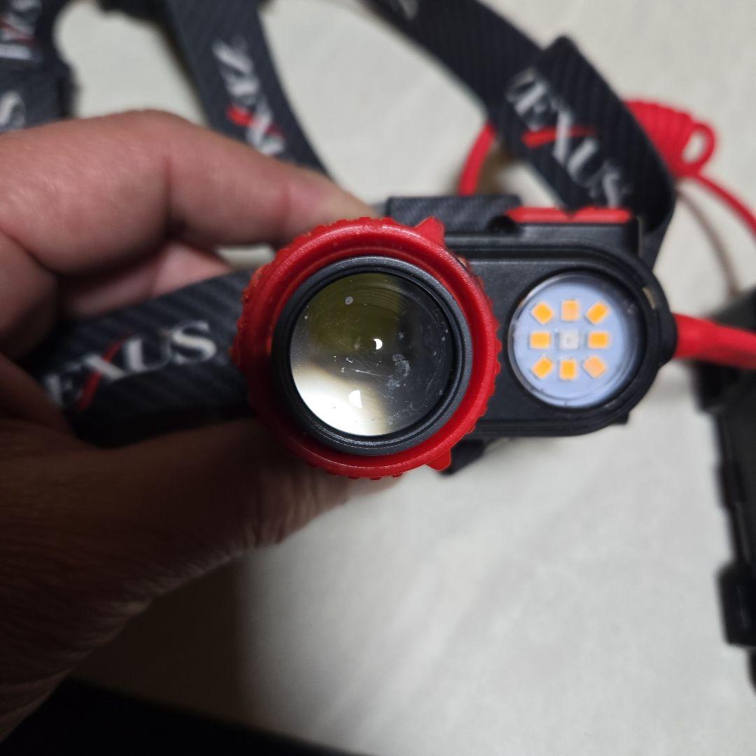ZEXUS 充電式ヘッドランプ