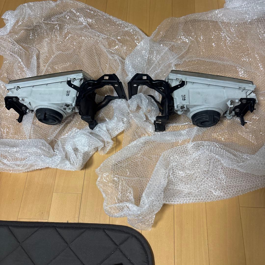 ae86 レビン　後期　純正　ヘッドライト