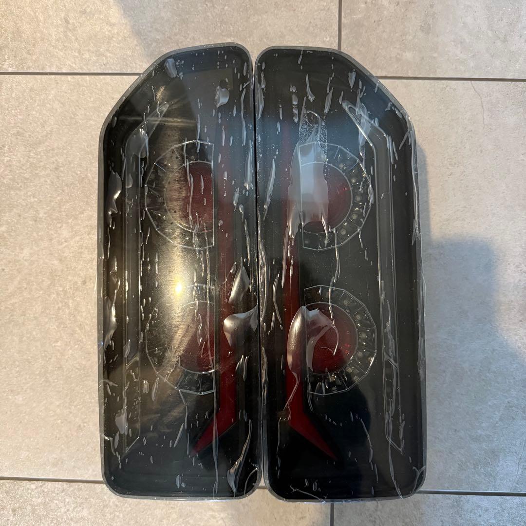 ジムニー　シエラ　JB64JB74 社外テールレンズ　左右セット　新品未使用品