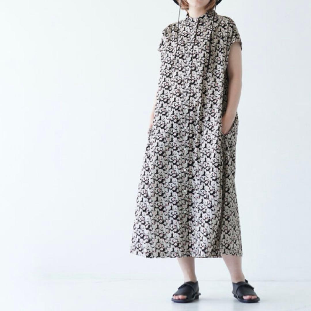 未使用品 完売 ポンデシャロン リーフプリントロングワンピース フリー