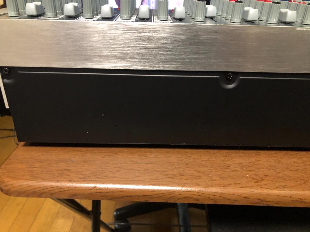 b*e様 Behringer EUROPACK RX1202FX V2 アナログ