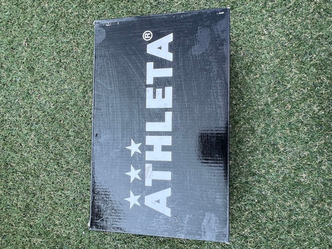 ATHLETA ブラック サッカーシューズ