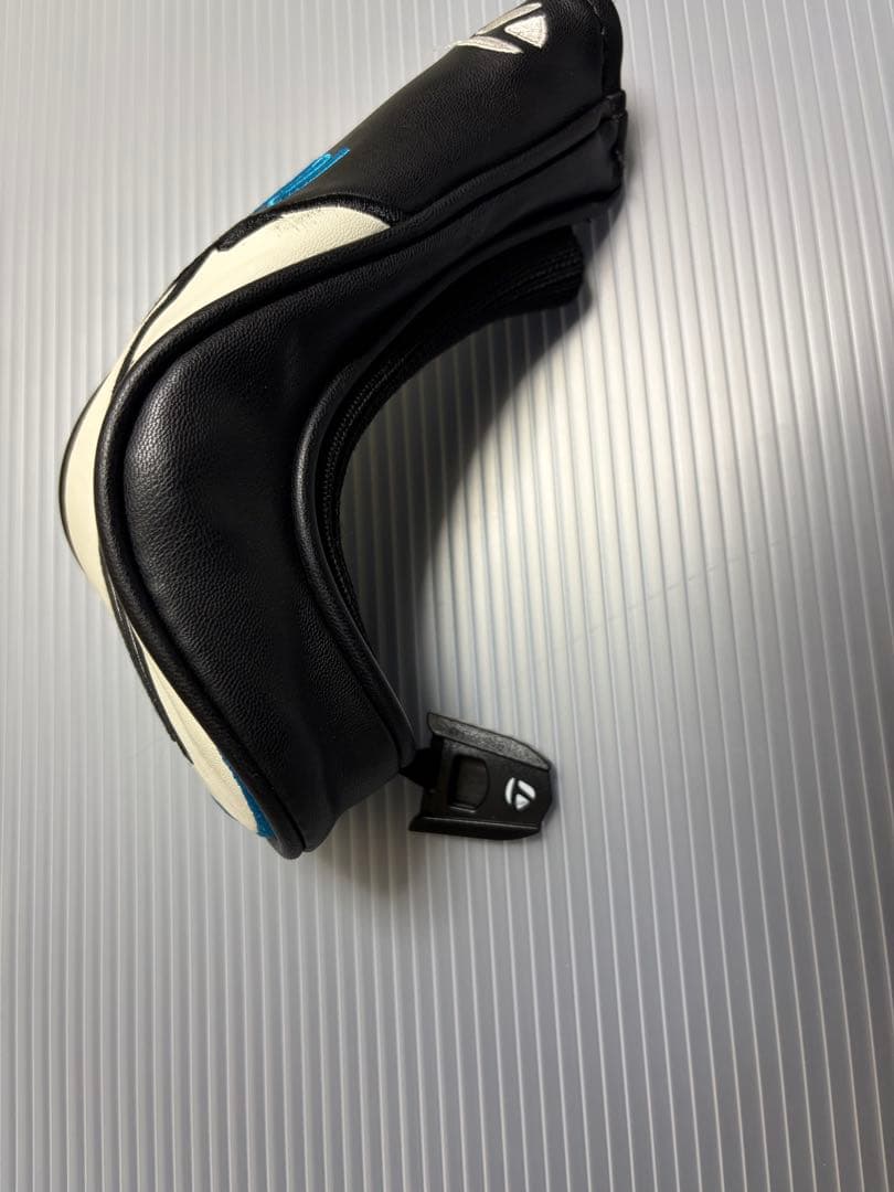 SIM2 MAX 4番ユーティリティ 22度