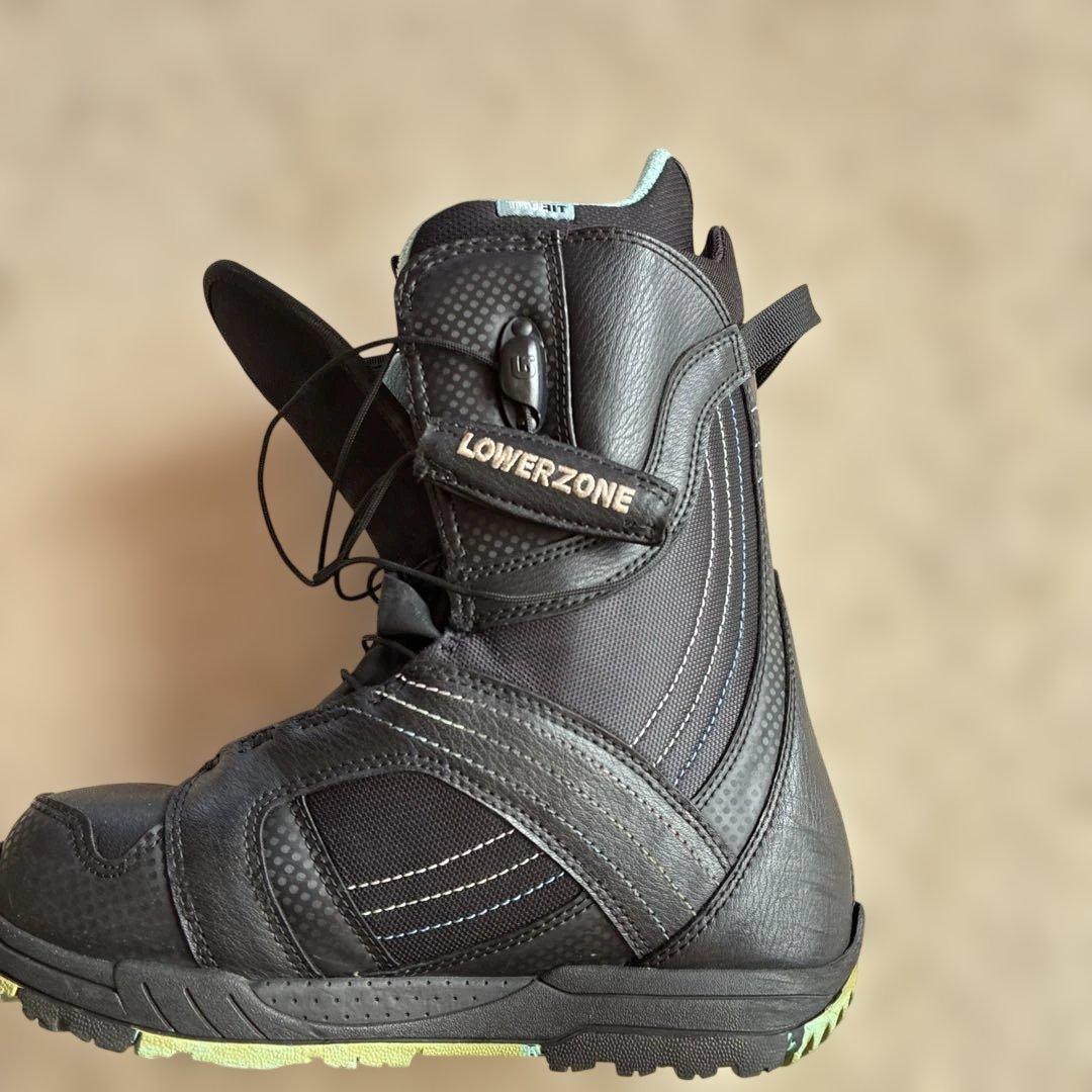 burton スノーボードブーツ　24cm