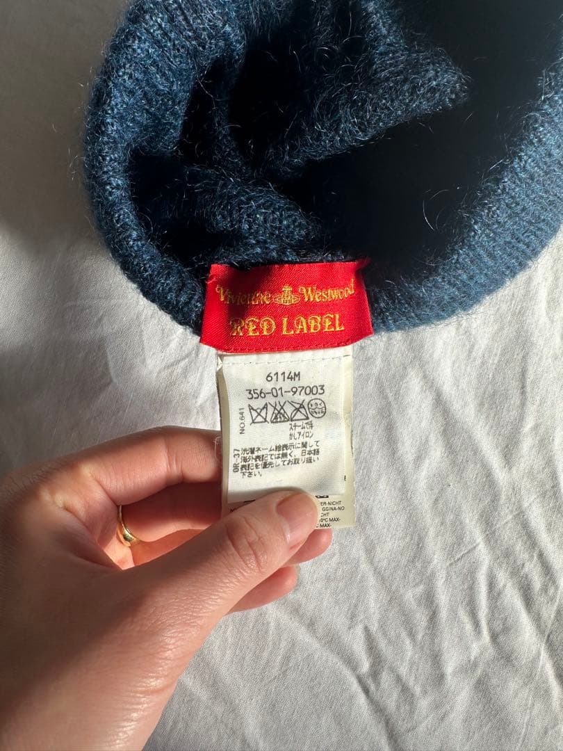 【ほぼ未使用・美品】Vivienne Westwood ニット帽 オーブ刺繍