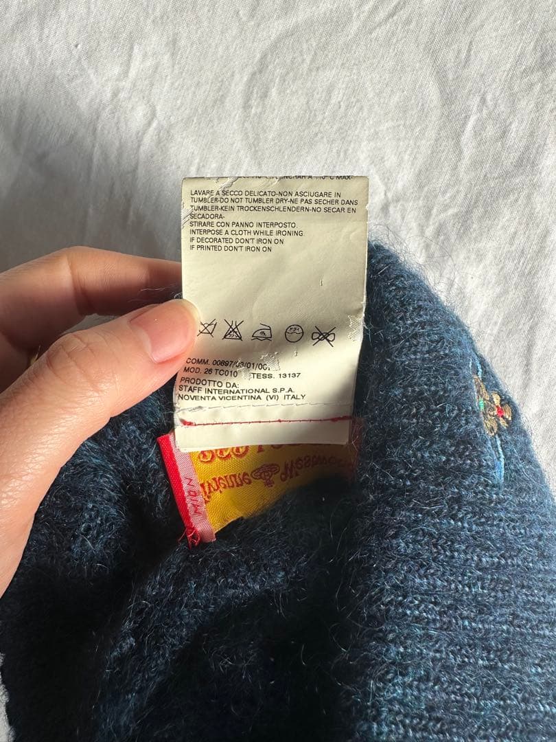 【ほぼ未使用・美品】Vivienne Westwood ニット帽 オーブ刺繍