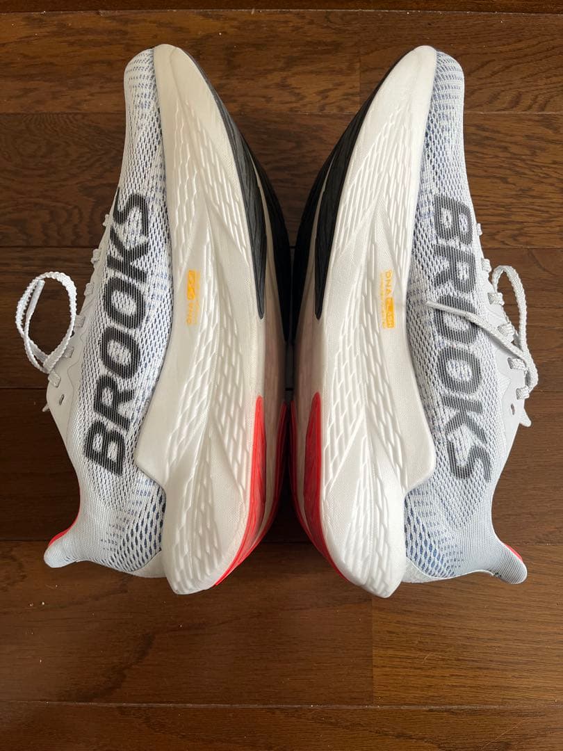 ブルックス　ハイペリオンマックス2 26.5cm 美品