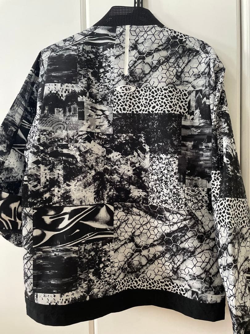 OAKLEY LIGHT JACKET 新品