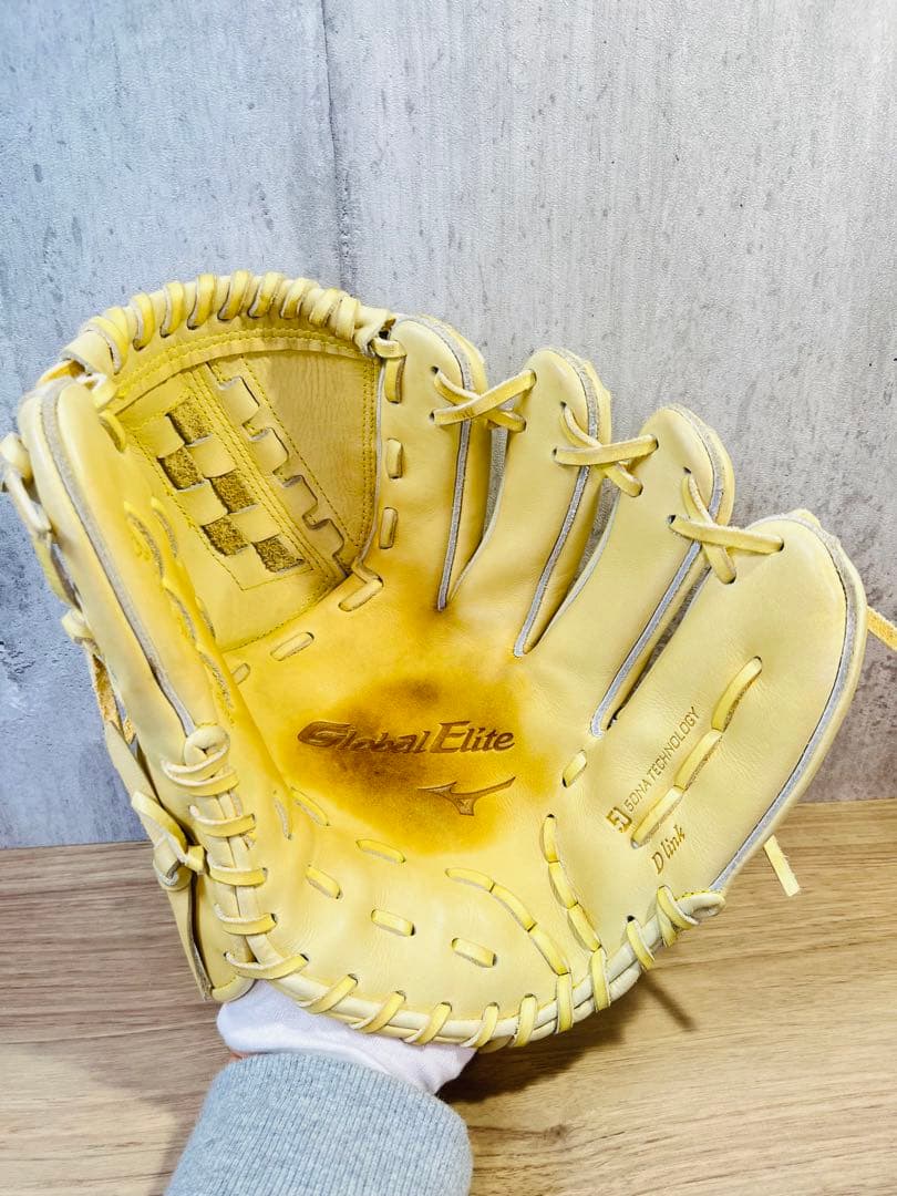 ミズノ Mizno Global Elite 投手用 右投げ 硬式グローブ 希少