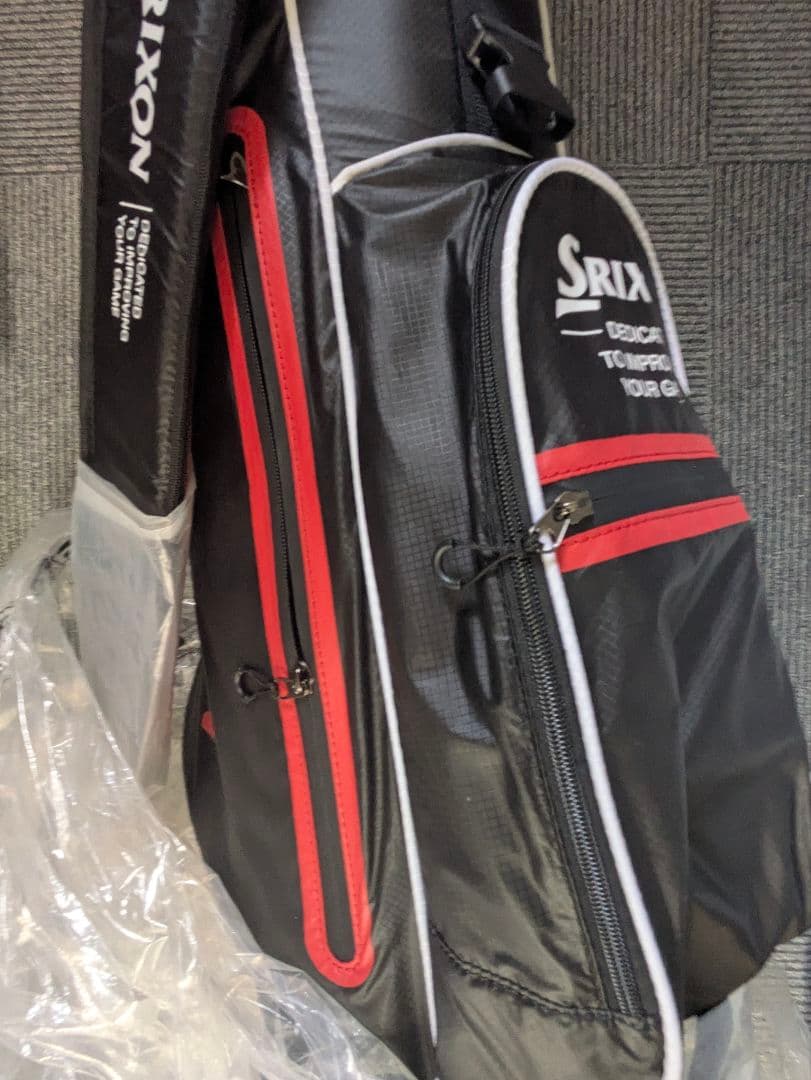 新品未使用品 タグ付 スリクソン SRIXON ゴルフ キャディバッグ 軽量！