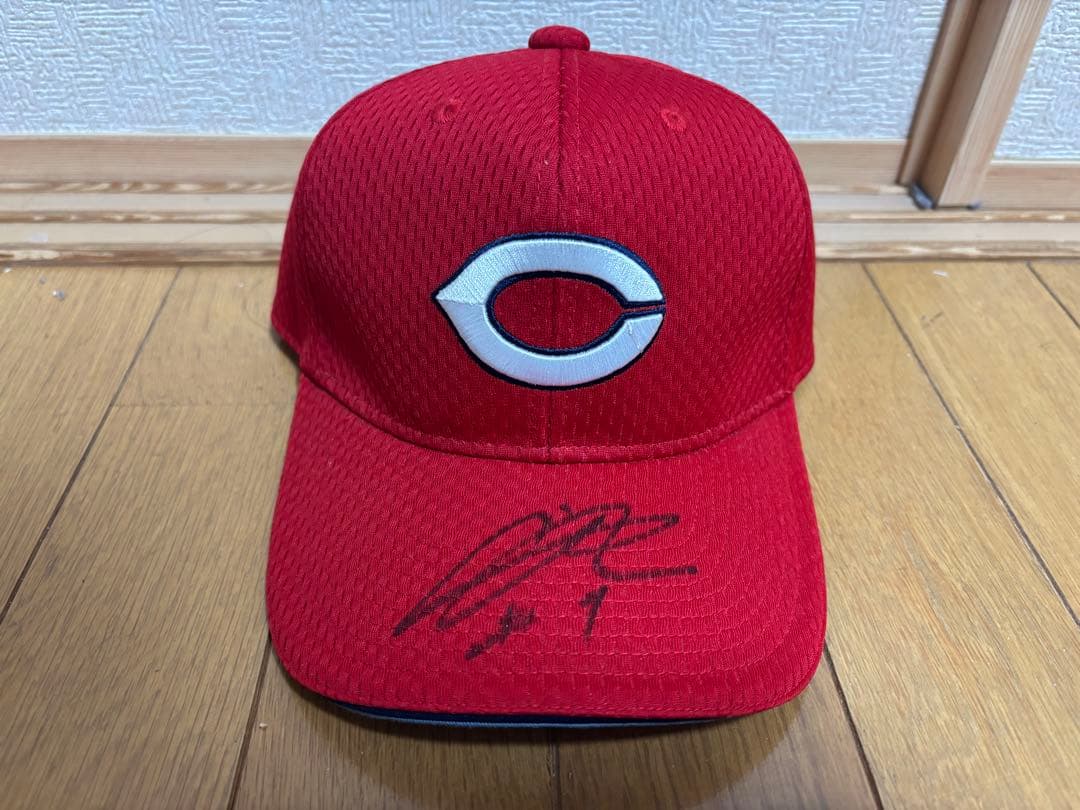 広島東洋カープ⭐︎キャップ ⭐︎鈴木誠也選手サイン入り⭐︎侍ジャパン