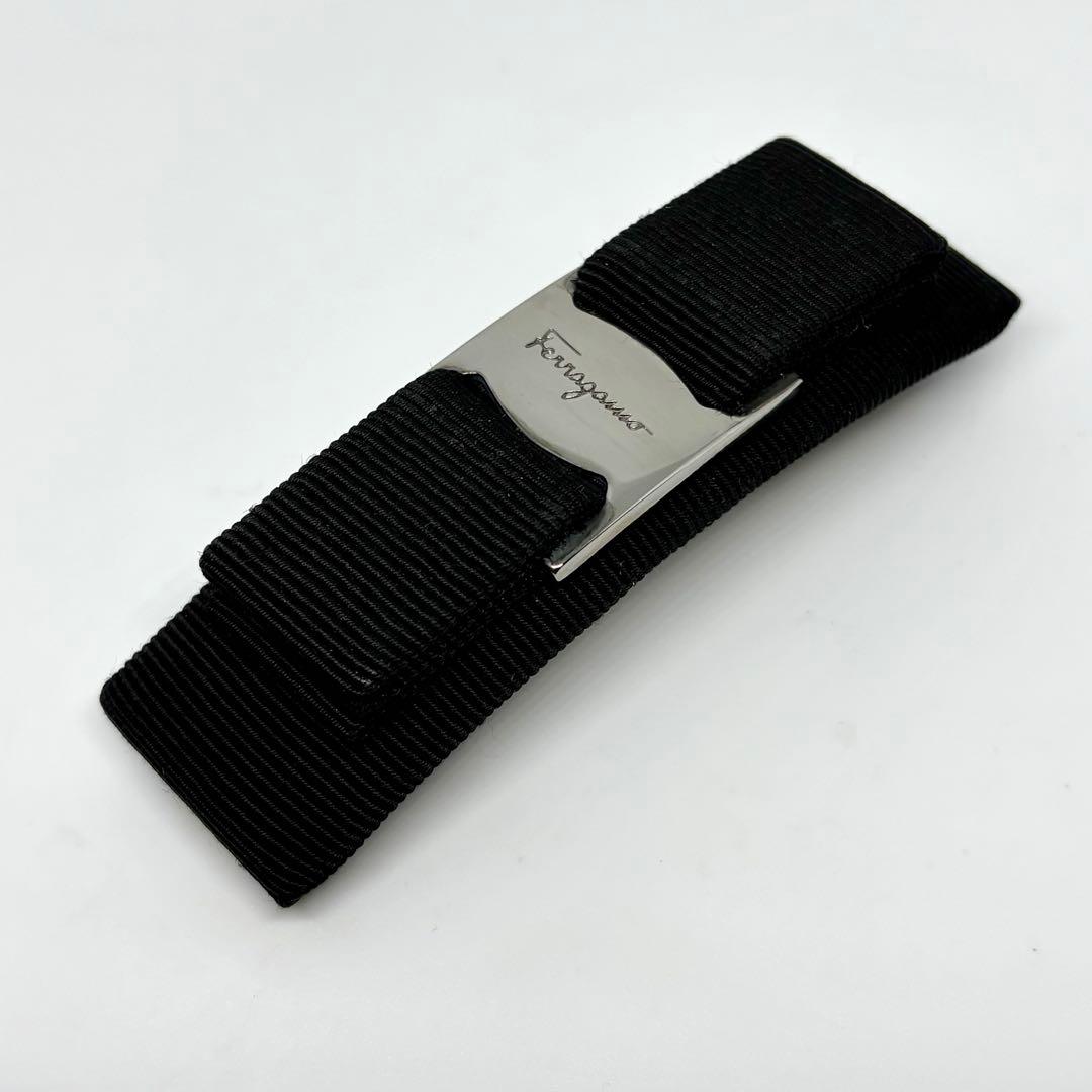 【美品】【フェラガモ】バレッタ ヴァラリボン ブラック ヘアアクセサリー 髪留め