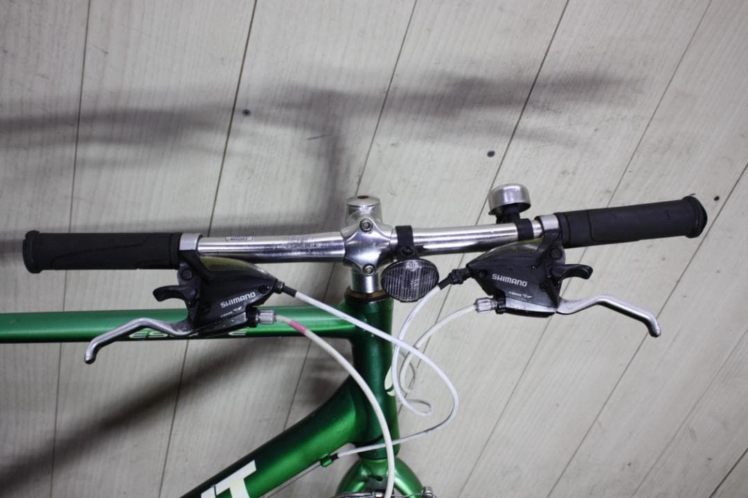 GIANT ESCAPE R3 700C アルミ 24速 500mm 緑色クロス