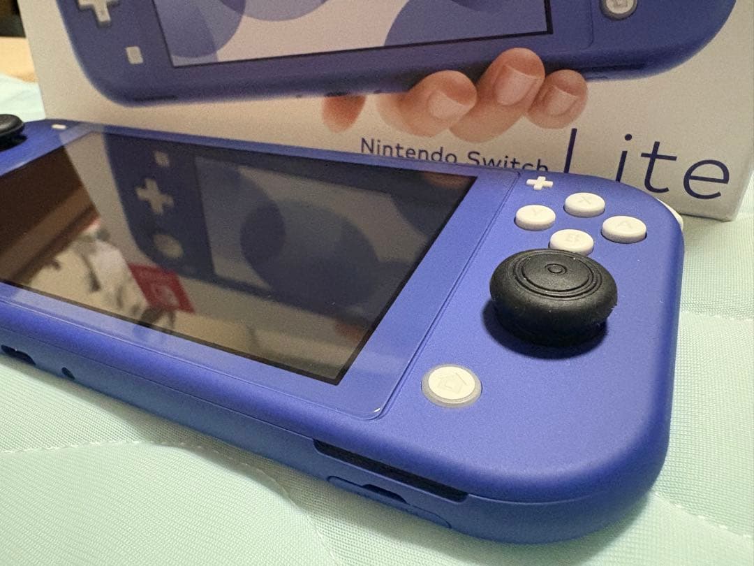 【ほぼ未使用】Nintendo Switch Lite 保護フィルム+ケース付