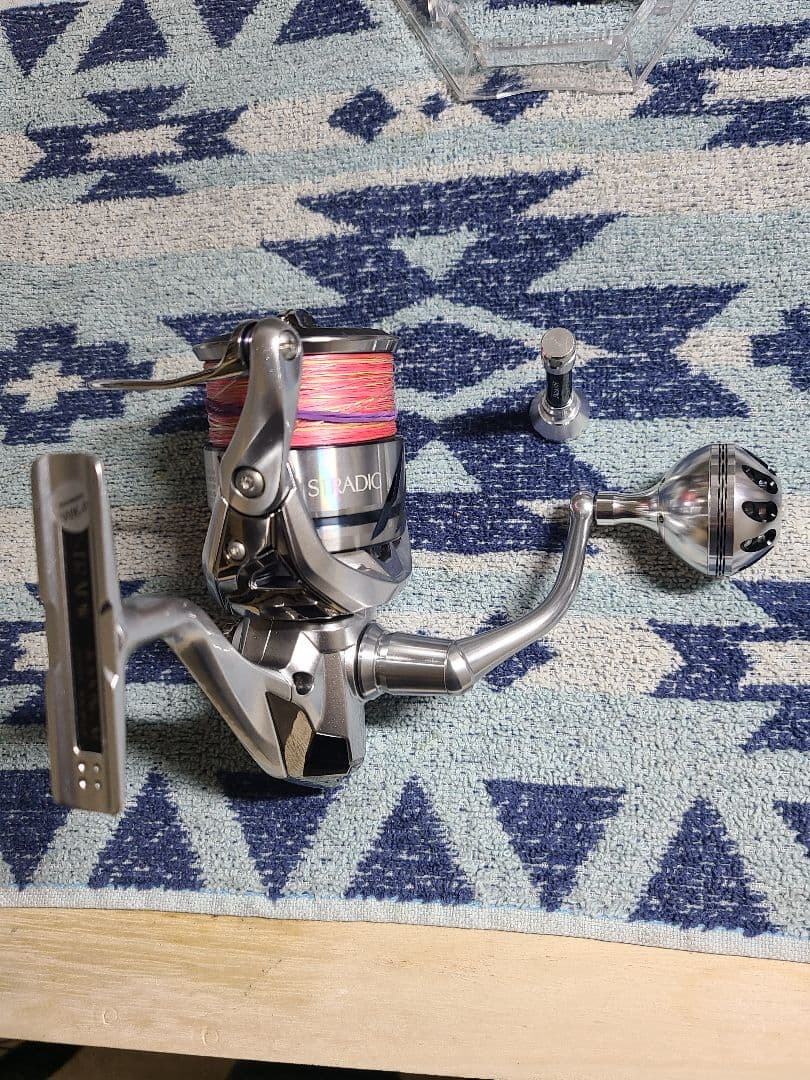 23STRADIC 4000xgスピニングリール