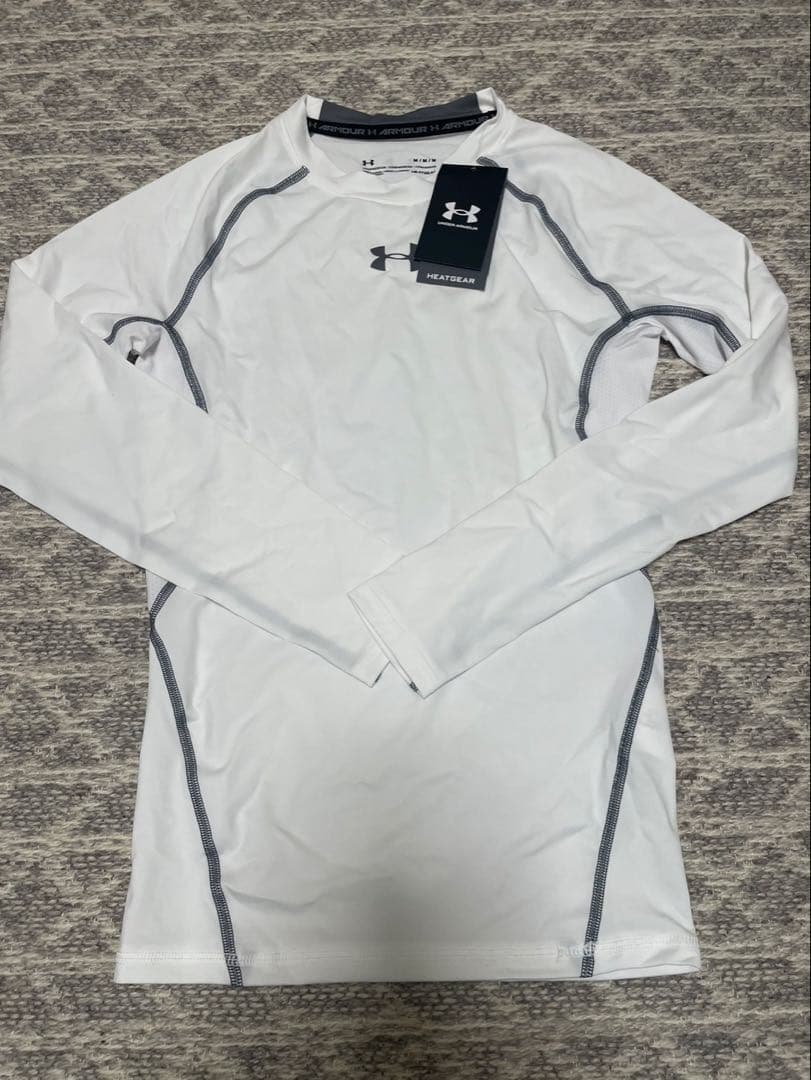 アンダーアーマー　UNDER ARMOUR 新品　5着