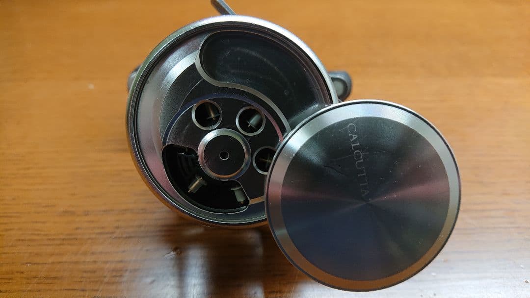 シマノ 12カルカッタ101 左巻き