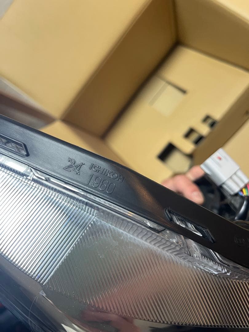 ★良品 送料込★スペーシア カスタム MK53S 純正 右ヘッドライト ランプ