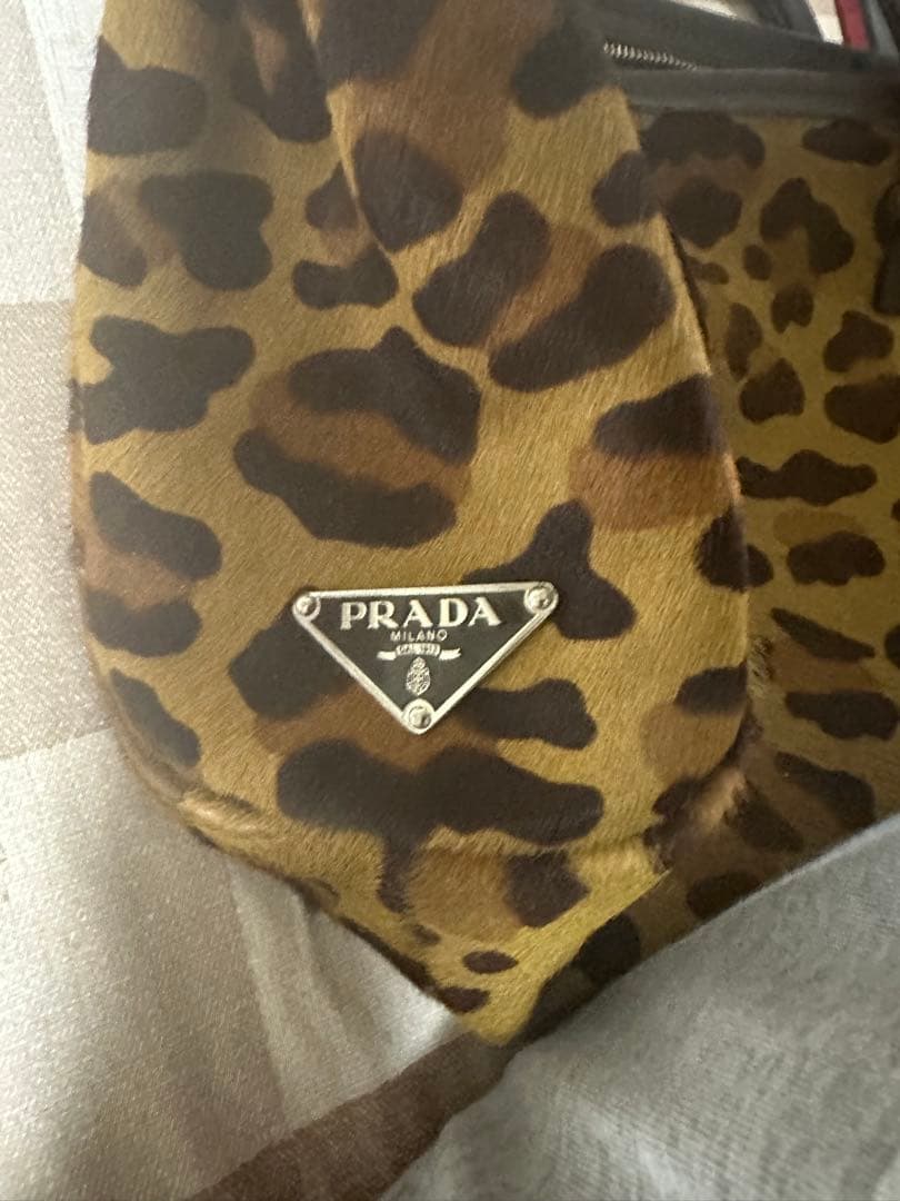 プラダハラコ豹柄最終お値下げします