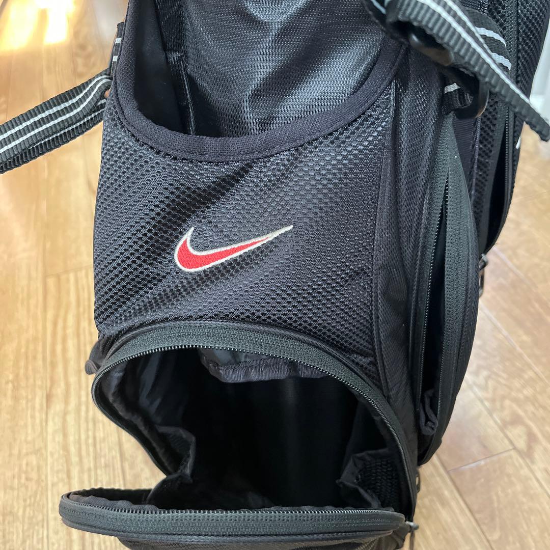 赤ロゴNike ブラック キャディバッグ　スタンド付