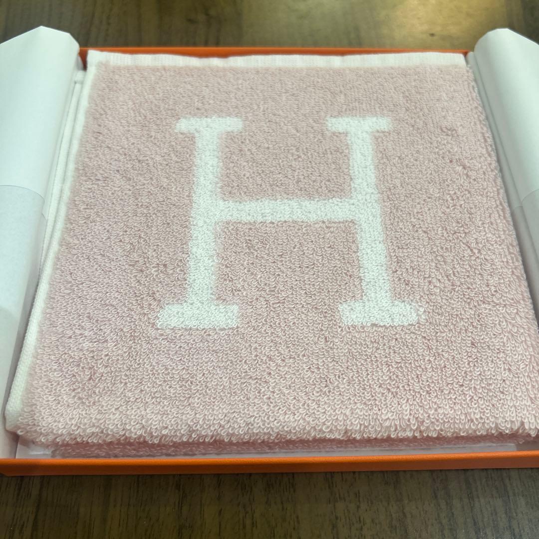 HERMES ハンカチ ハンドタオル ピンク 紙袋付き