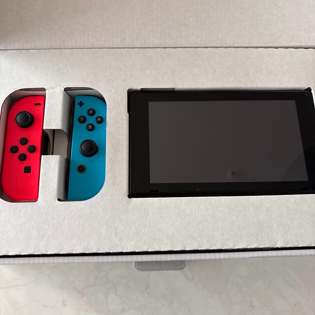 【美品】Nintendo Switch 本体【即発送】
