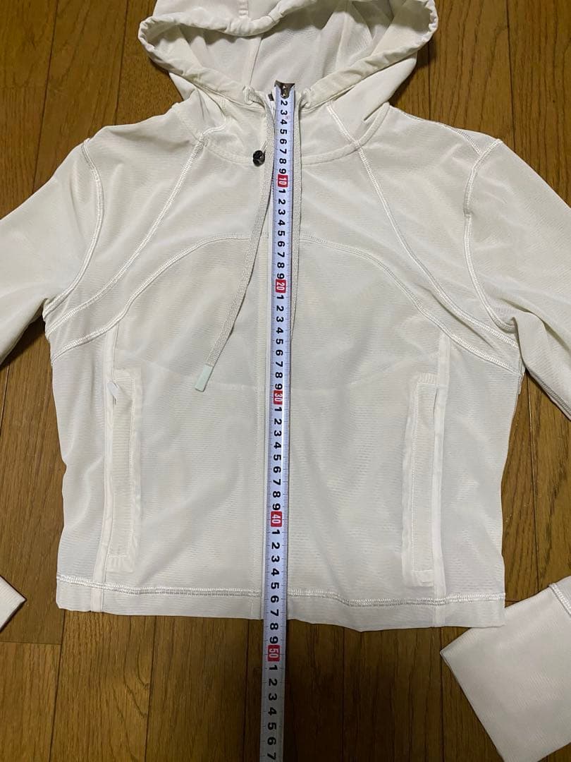 lululemon パーカー Define フード付きメッシュジャケット　白
