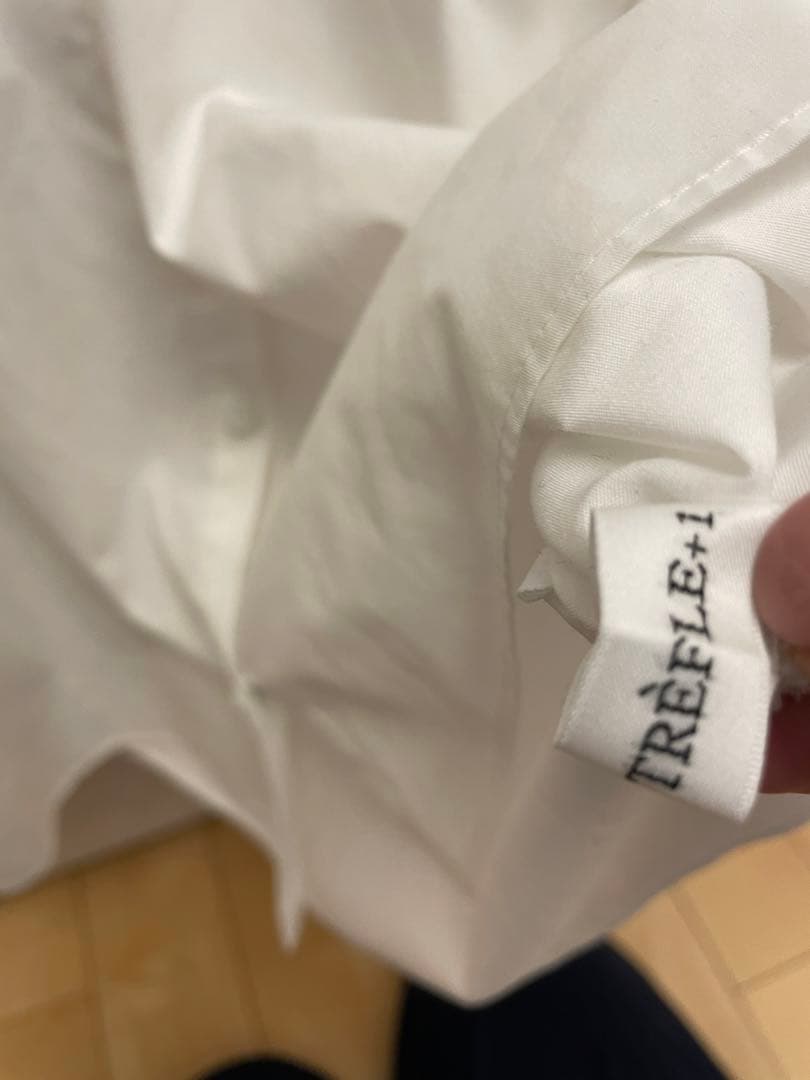 値下げTREFLE+1トレフルプラスワン　ブーケ襟ブラウス