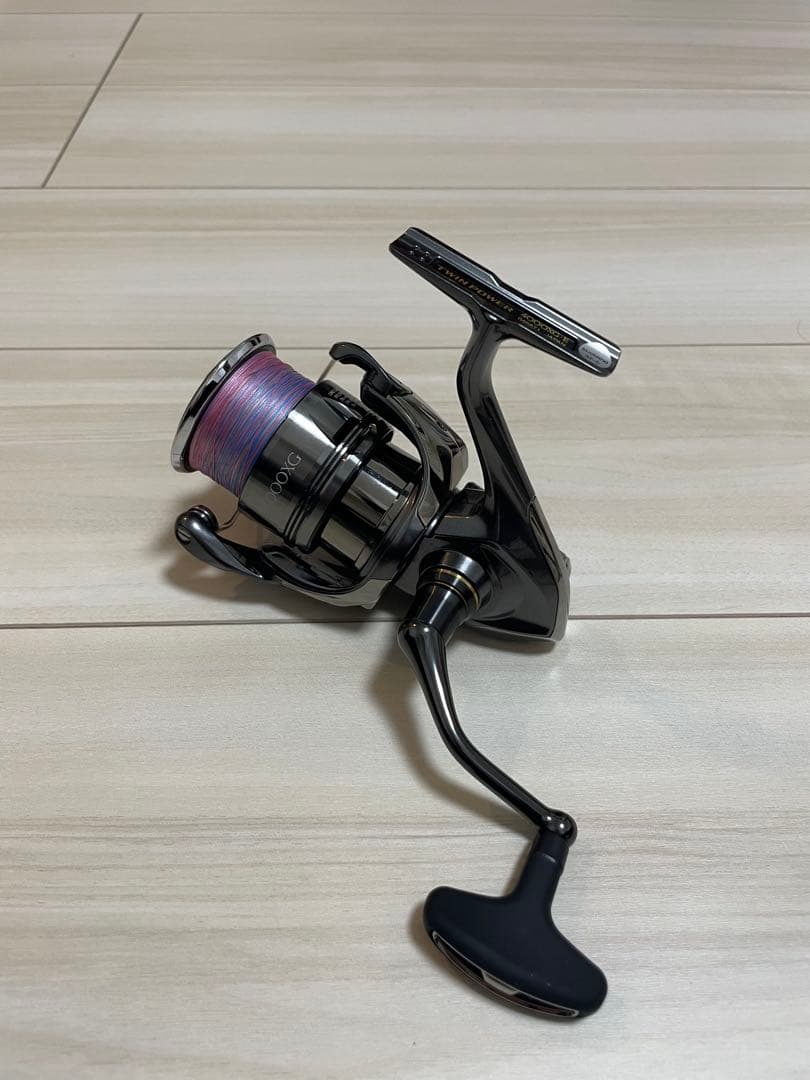 シマノ　24 ツインパワー 4000XG