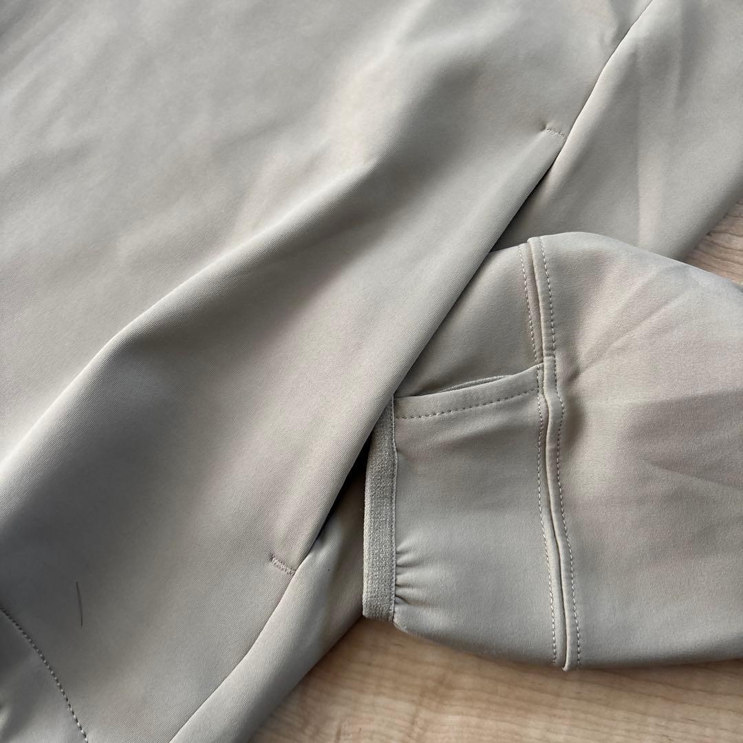 新品　オークリー　メンズ　トレーニングジャケット　ストレッチ　フード　L