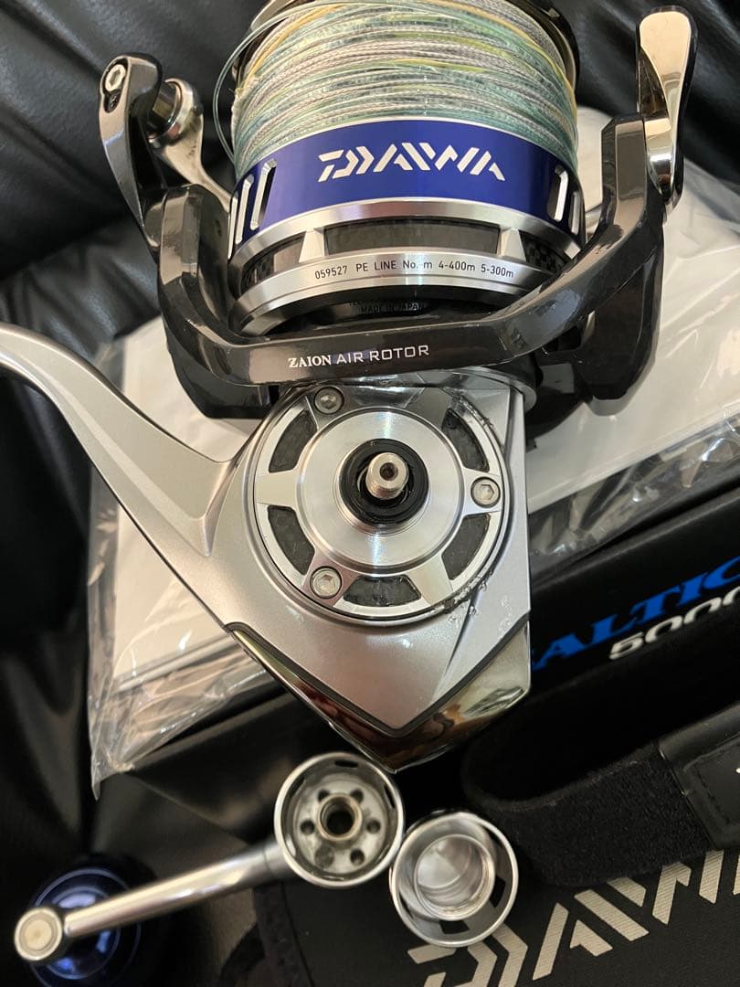 ダイワ10ソルティガ DAIWA SALTIGA 5000H スピニングリール