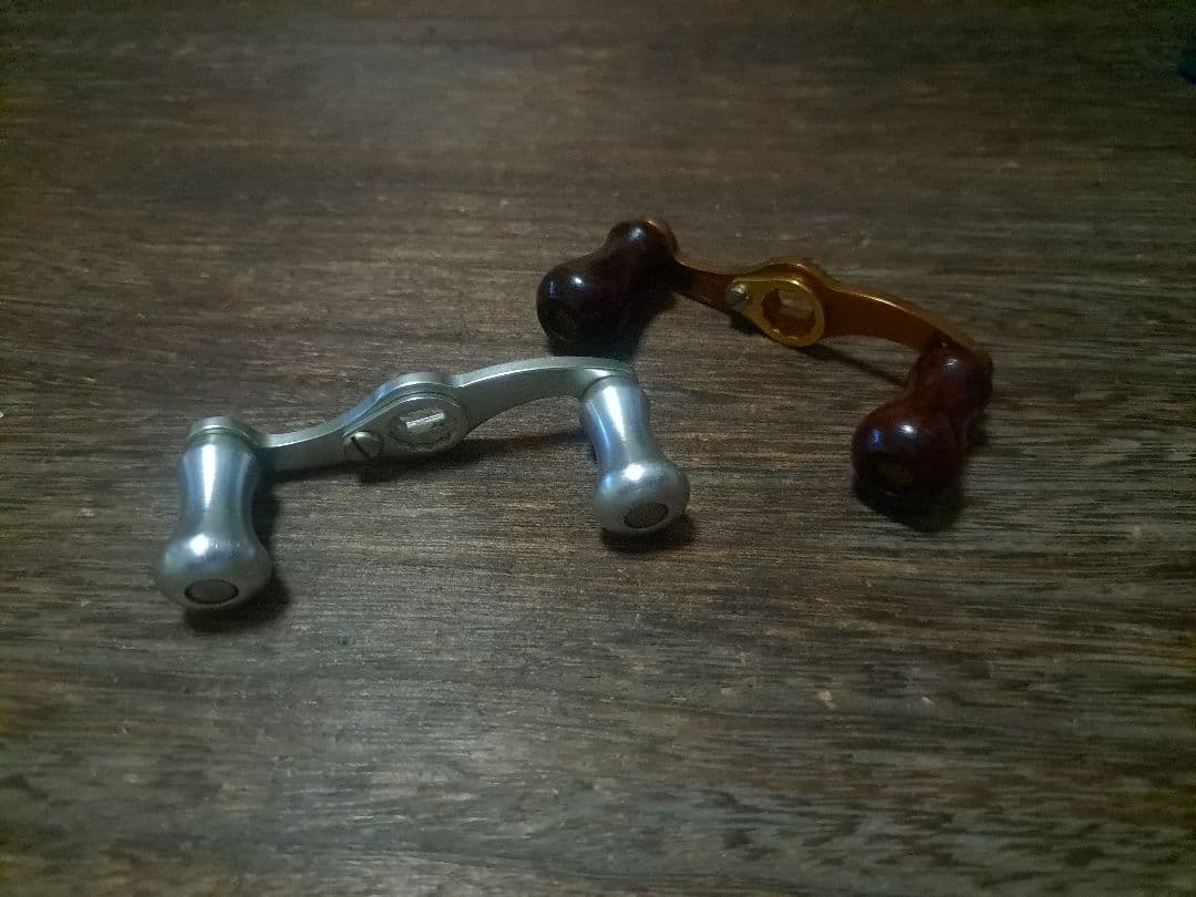 道楽　DOWLUCK　ドウラク　リールハンドル　軸間65mm　シルバー