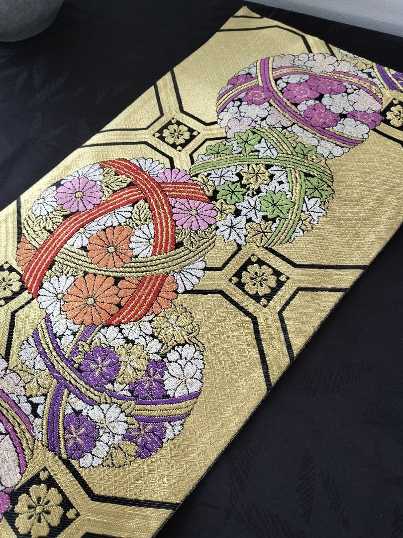 A898★逸品‼️手毬模様‼️テーブルランナー2m17cm