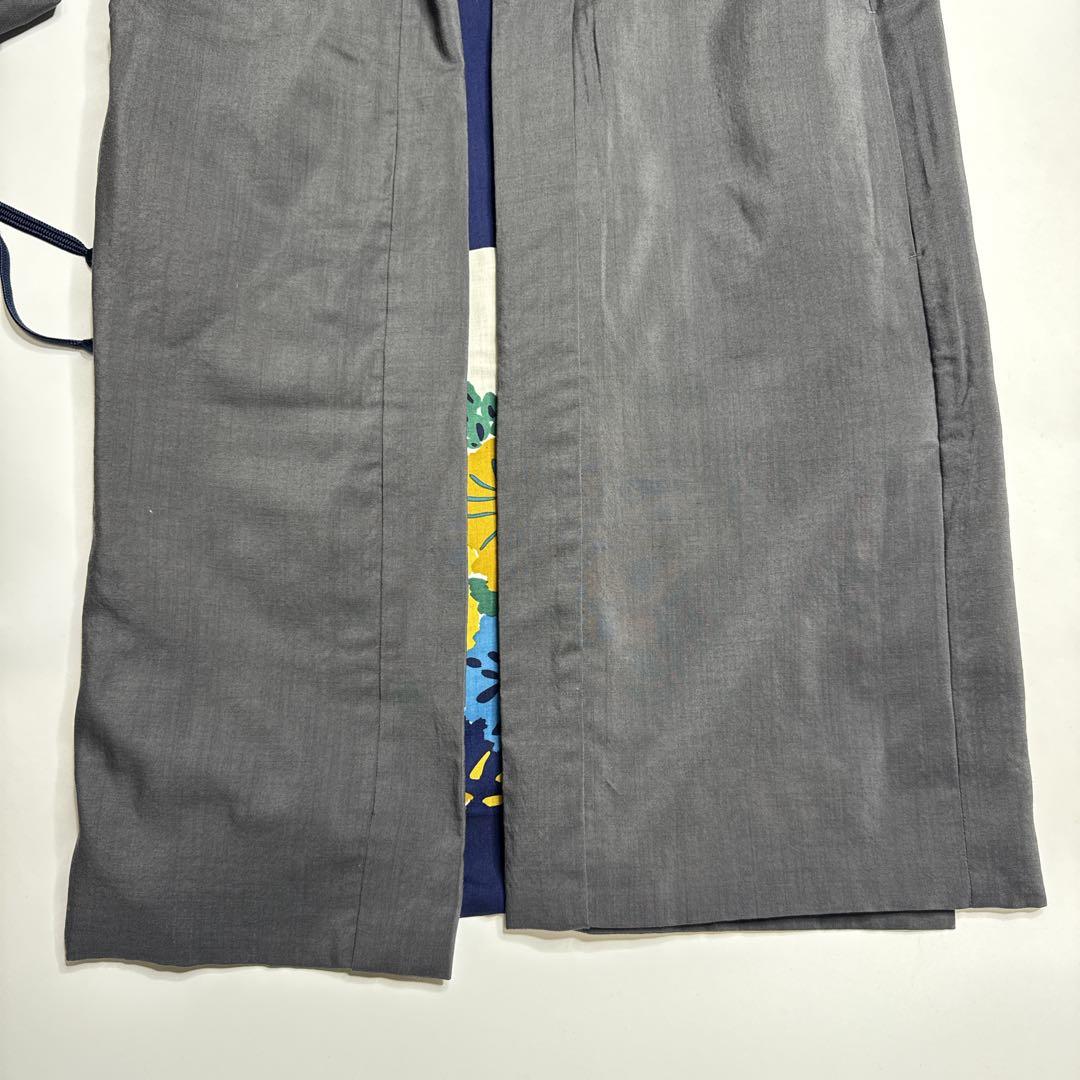 美品　SOU・SOUソウソウ　モスリン宮中袖　袷　濃灰✕花衣　羽織り　男女兼用