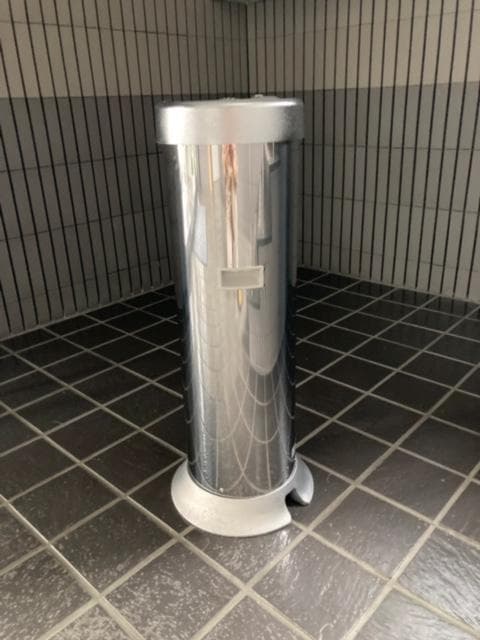 スタンド灰皿　丸型　蓋付き（屋外使用可）