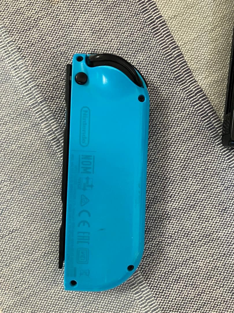 【ジャンク品】Nintendo Switch 初代モデル・電源は入ります