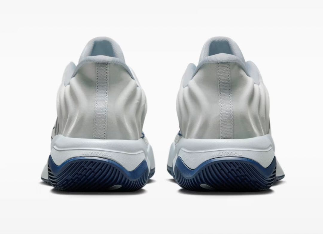 Nike ヤニス・イモータリティ4 グレー　30cm