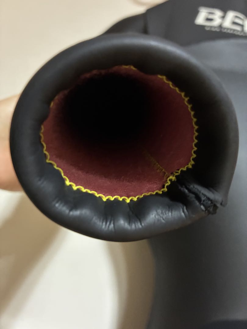 BEWET セミドライスーツ　ブラック