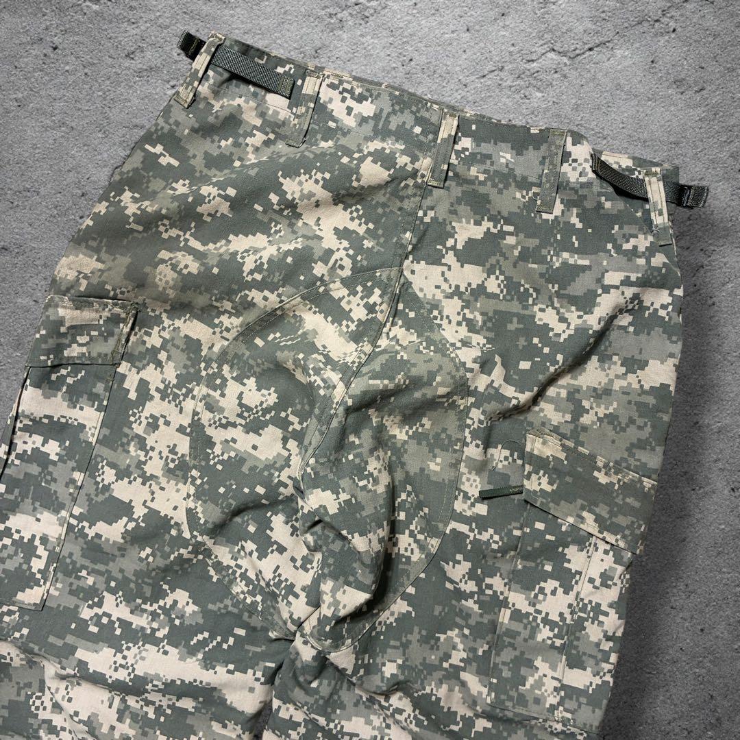 米軍実物ACUカーゴパンツ実寸W33デジカモ M-Lミリタリー 古着アラミド繊維