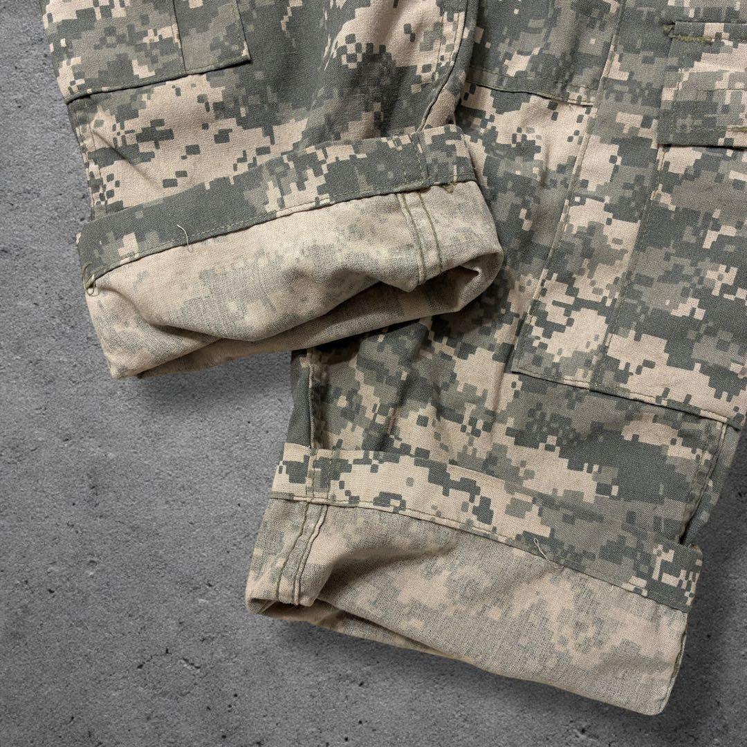 米軍実物ACUカーゴパンツ実寸W33デジカモ M-Lミリタリー 古着アラミド繊維