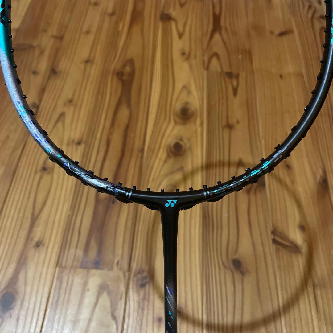 ジャンク品 アストロクス88DPro 4U5 YONEXバドミントンラケット 4