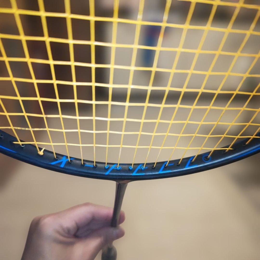 【希少】babolat X-FEEL エッセンシャルバトミントンラケット