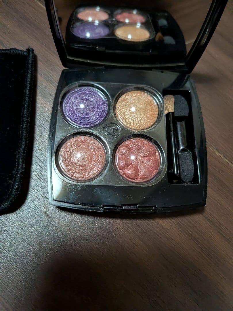 シャネル　レキャトルオンブルブトン　239　ブトンバロック　アイシャドウ　限定品