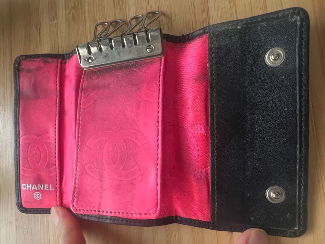 CHANEL ブラック キルティング　キーケース