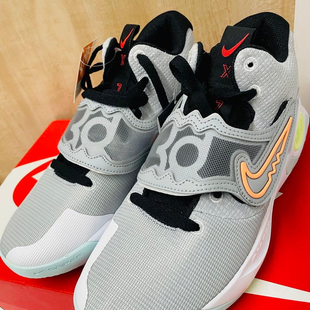 【新品】バッシュ バスケットボール バスケット シューズ 26cm NIKE